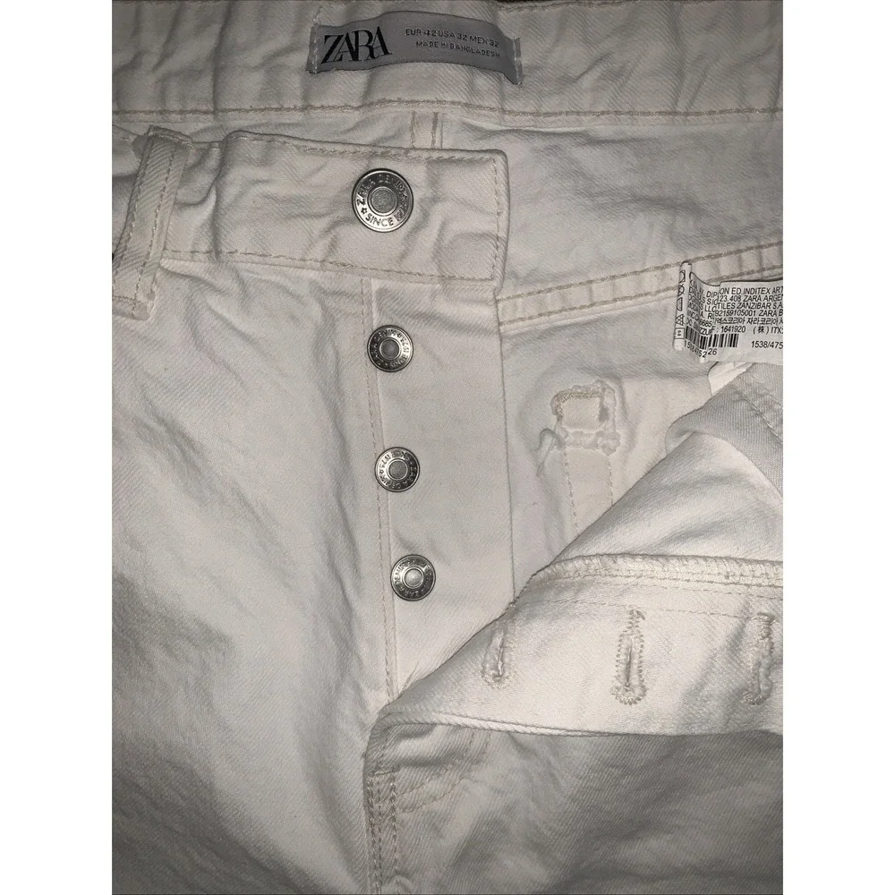 Zara Straight Leg Jeans Women 32 USA High Rise White Denim Casual Button (34x26)
